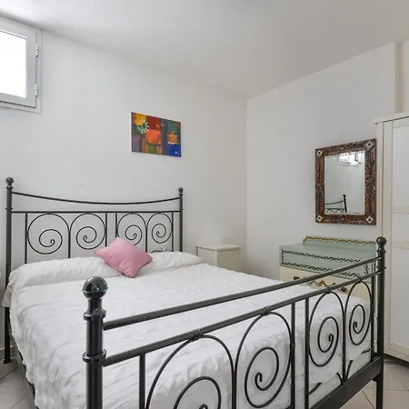 Thomas Apartment *